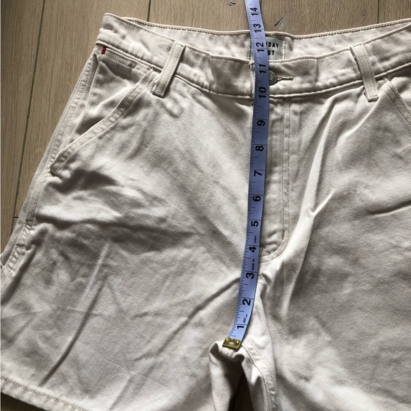 Aritzia Sunday Best Demo Cargo Short in Sandstorm - Picture 11 of 15